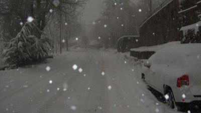 neve na rua em Farellones