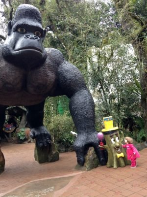parque florybal gorila gigante