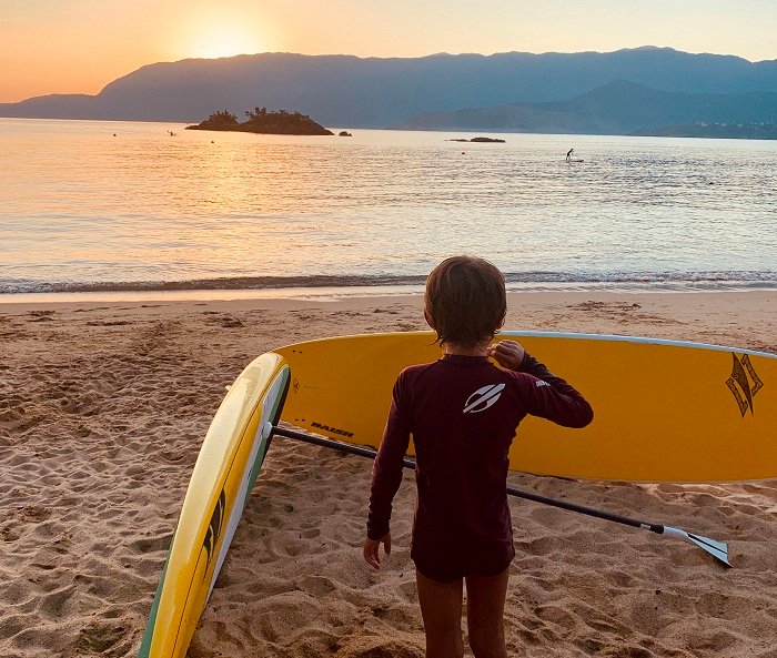 praia com crianças