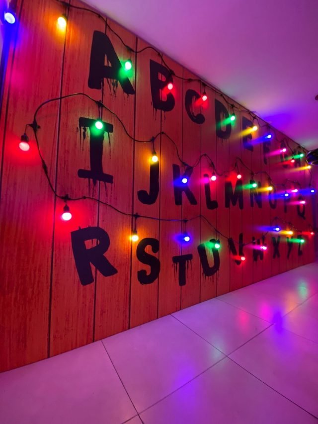 cropped-stranger-things-luzes.jpeg