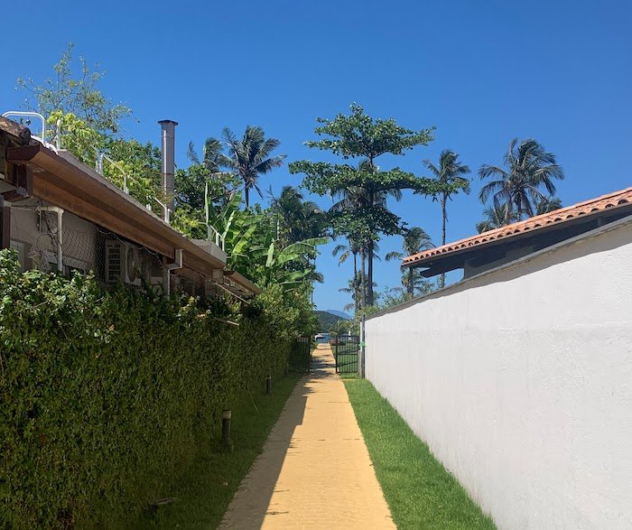 acesso à praia de Tabatinga pelo condomínio Costa Verde