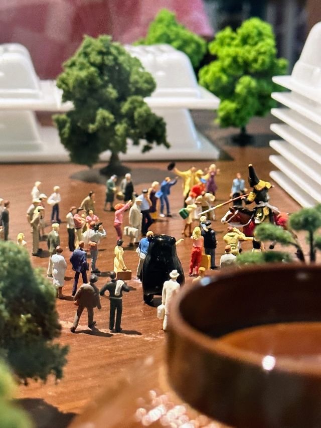 Brinquedos japoneses e miniaturas na Japan House