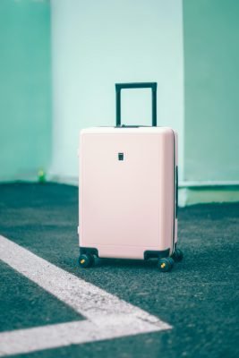 mala de viagem rosa