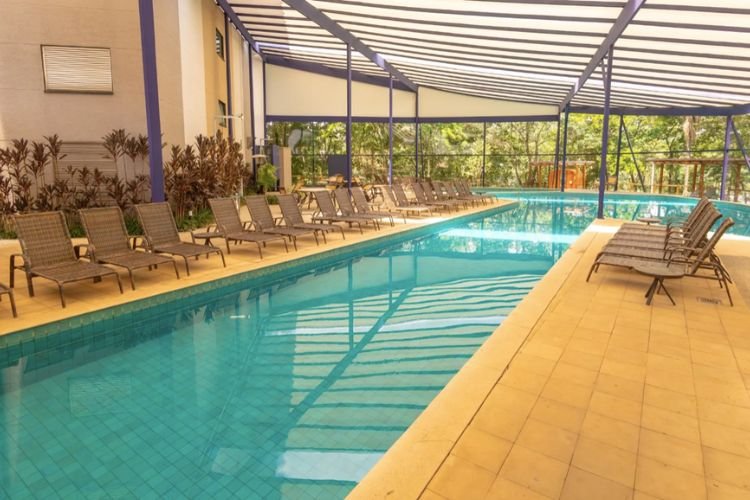 Cyan Resort piscina aquecida e coberta