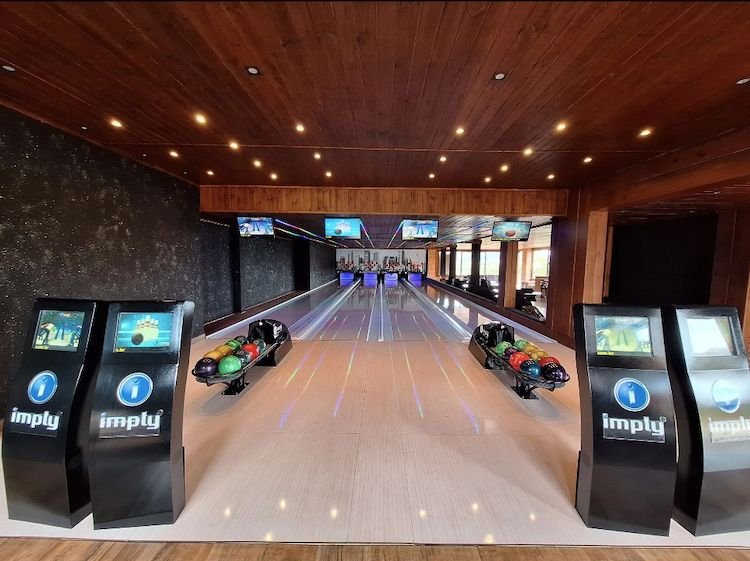 Pista de boliche em hotel_Cantos e Contos Hotel