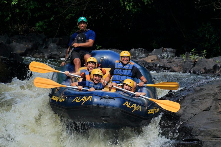 Rafting em Brotas com crianças com Alaya