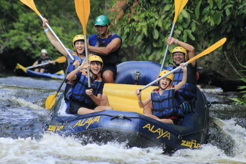 Rafting em Brotas com crianças com Alaya