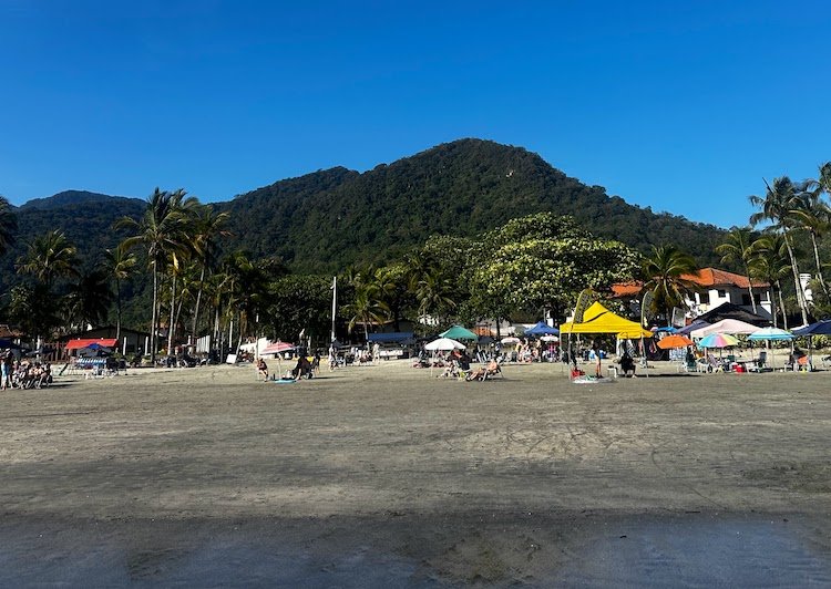 Estrutura na Praia de Barequeçaba